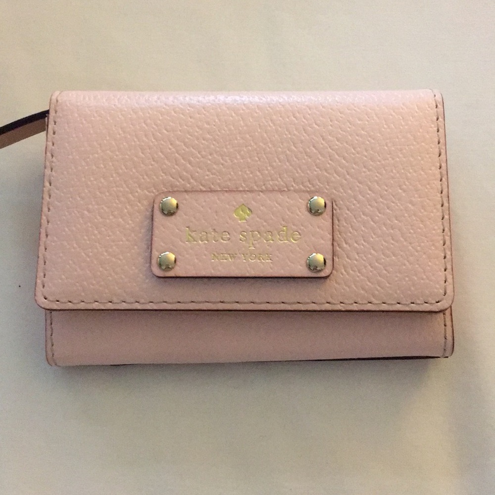 NWT Kate Spade DARLA Wallet - Pink